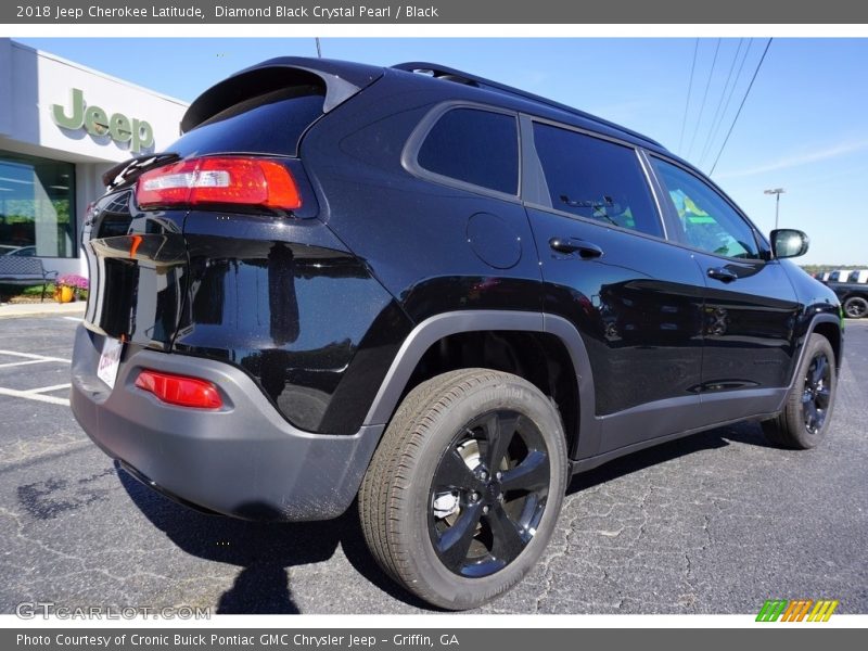 Diamond Black Crystal Pearl / Black 2018 Jeep Cherokee Latitude