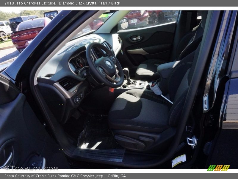 Diamond Black Crystal Pearl / Black 2018 Jeep Cherokee Latitude