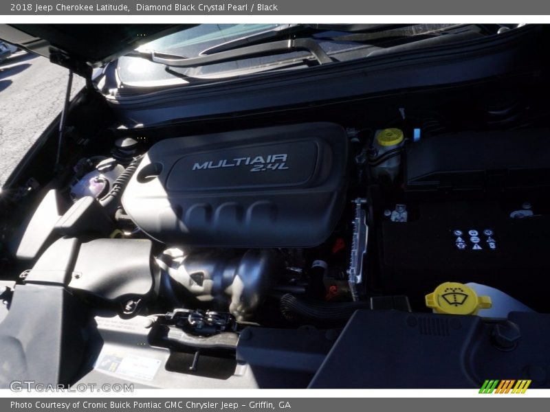 Diamond Black Crystal Pearl / Black 2018 Jeep Cherokee Latitude