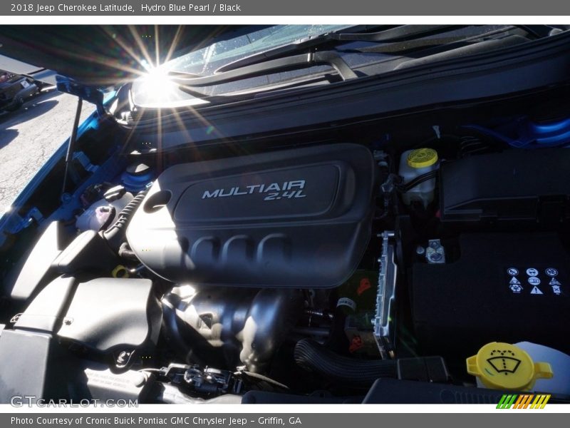 Hydro Blue Pearl / Black 2018 Jeep Cherokee Latitude