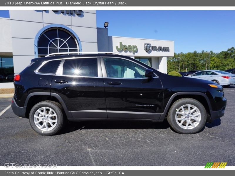 Diamond Black Crystal Pearl / Black 2018 Jeep Cherokee Latitude Plus