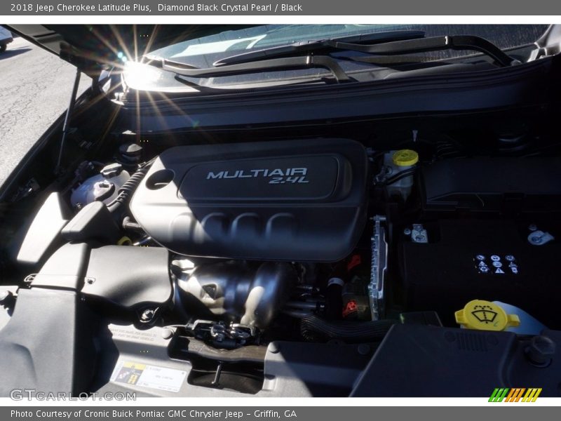 Diamond Black Crystal Pearl / Black 2018 Jeep Cherokee Latitude Plus