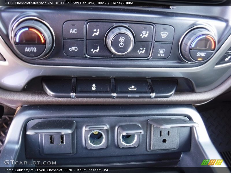 Black / Cocoa/­Dune 2017 Chevrolet Silverado 2500HD LTZ Crew Cab 4x4