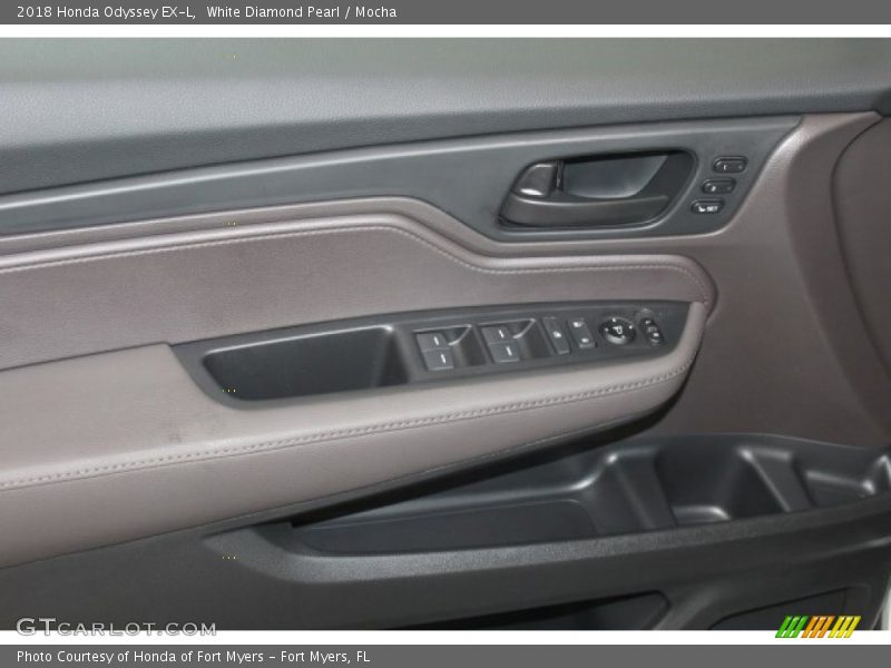 White Diamond Pearl / Mocha 2018 Honda Odyssey EX-L