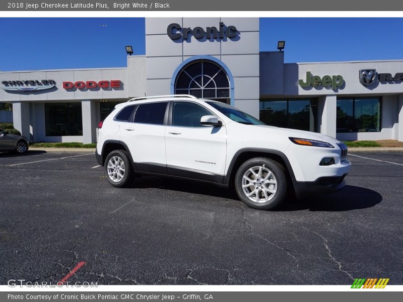 Bright White / Black 2018 Jeep Cherokee Latitude Plus
