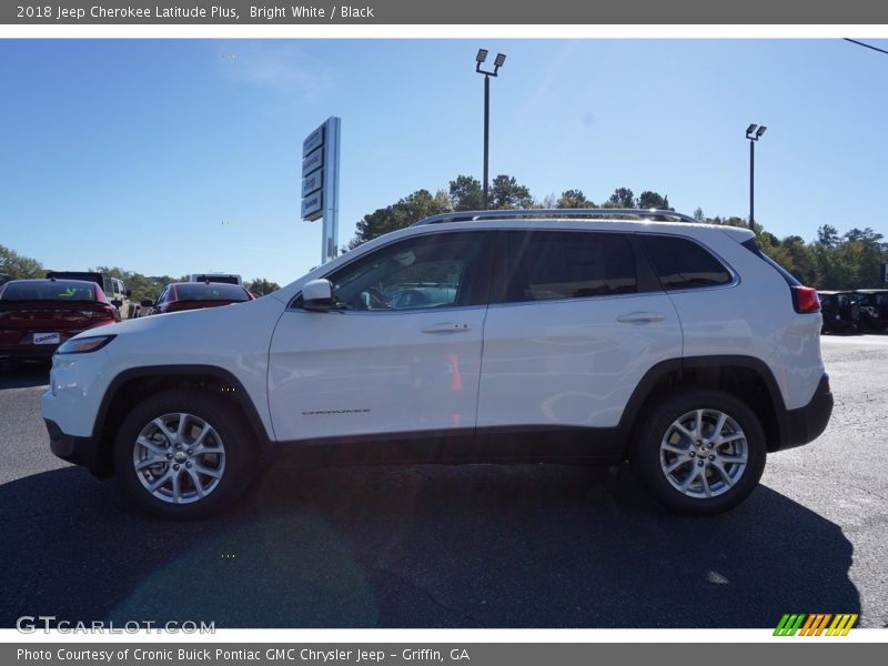 Bright White / Black 2018 Jeep Cherokee Latitude Plus