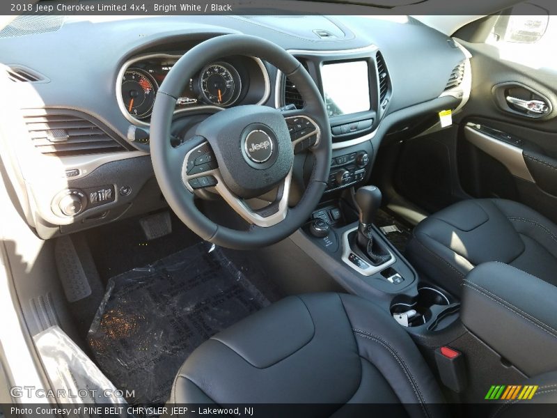 Bright White / Black 2018 Jeep Cherokee Limited 4x4