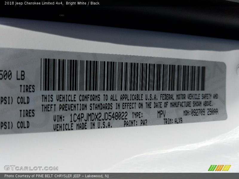 Bright White / Black 2018 Jeep Cherokee Limited 4x4