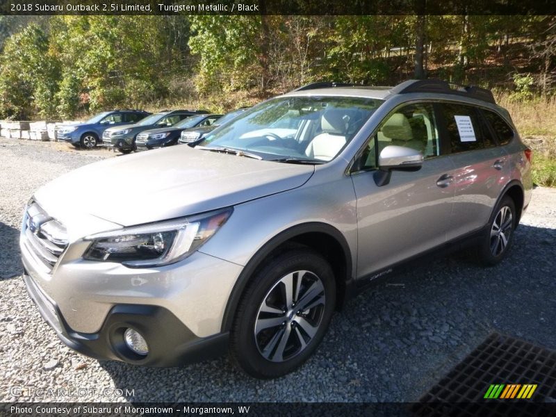Front 3/4 View of 2018 Outback 2.5i Limited