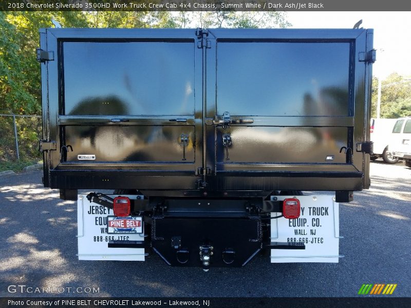 Summit White / Dark Ash/Jet Black 2018 Chevrolet Silverado 3500HD Work Truck Crew Cab 4x4 Chassis
