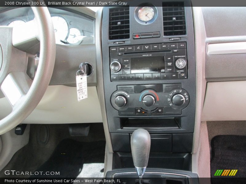 Brilliant Black Crystal Pearl / Dark Slate Gray 2008 Chrysler 300 LX