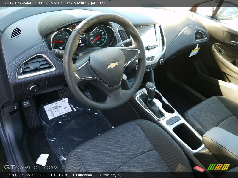 Mosaic Black Metallic / Jet Black 2017 Chevrolet Cruze LS