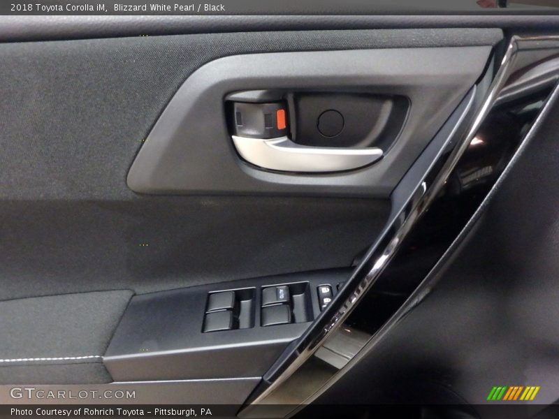 Blizzard White Pearl / Black 2018 Toyota Corolla iM