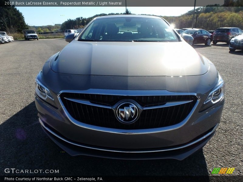 Pepperdust Metallic / Light Neutral 2018 Buick LaCrosse Essence