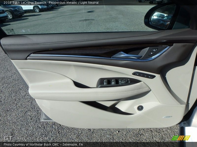 Pepperdust Metallic / Light Neutral 2018 Buick LaCrosse Essence