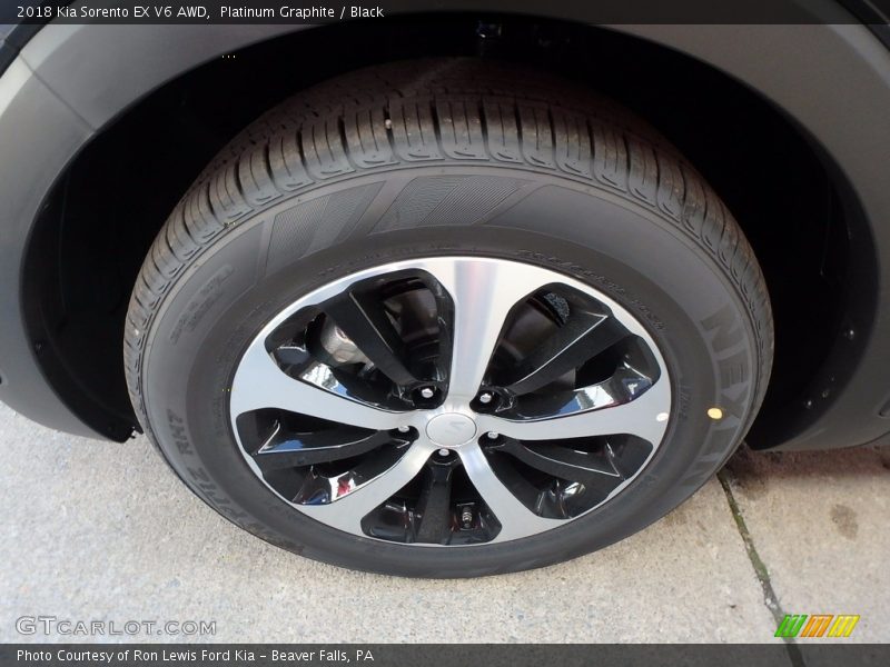 Platinum Graphite / Black 2018 Kia Sorento EX V6 AWD
