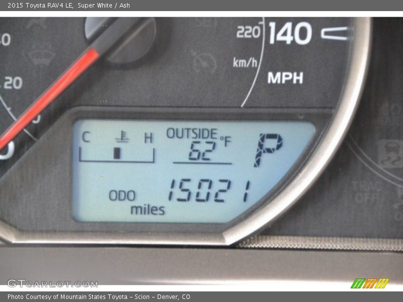 Super White / Ash 2015 Toyota RAV4 LE
