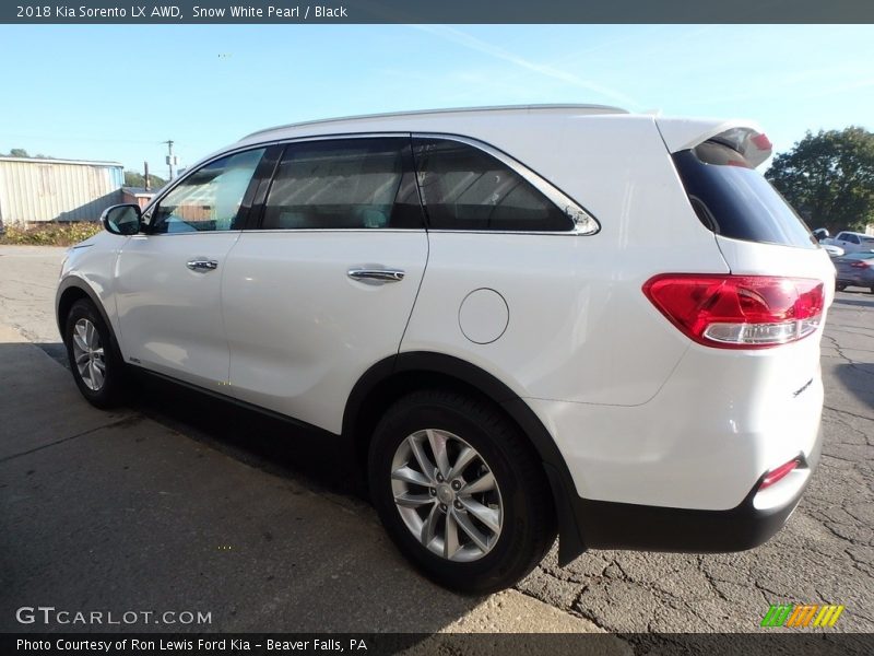 Snow White Pearl / Black 2018 Kia Sorento LX AWD