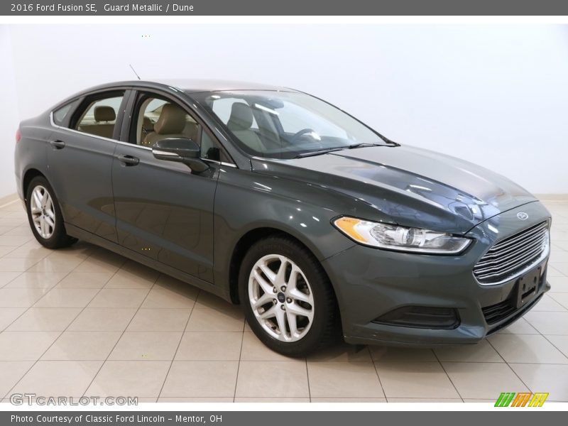 Guard Metallic / Dune 2016 Ford Fusion SE