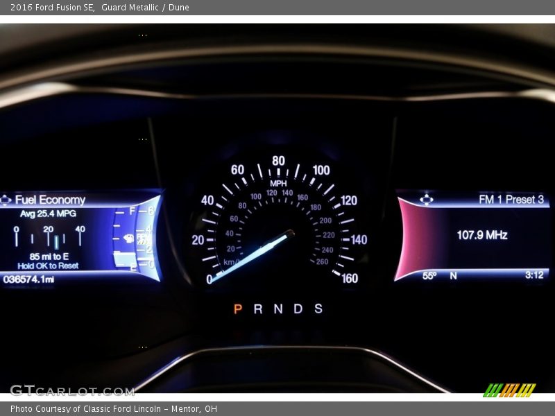Guard Metallic / Dune 2016 Ford Fusion SE