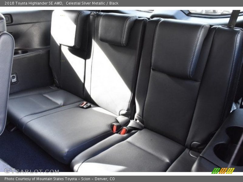 Celestial Silver Metallic / Black 2018 Toyota Highlander SE AWD