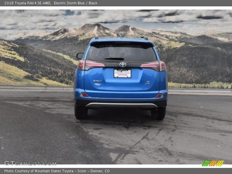 Electric Storm Blue / Black 2018 Toyota RAV4 SE AWD