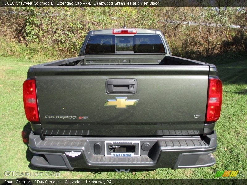 Deepwood Green Metallic / Jet Black 2018 Chevrolet Colorado LT Extended Cab 4x4