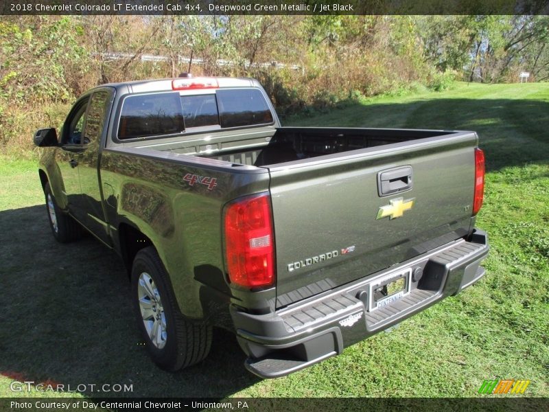 Deepwood Green Metallic / Jet Black 2018 Chevrolet Colorado LT Extended Cab 4x4