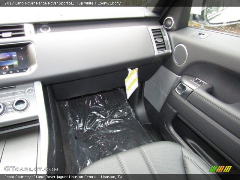 Fuji White / Ebony/Ebony 2017 Land Rover Range Rover Sport SE