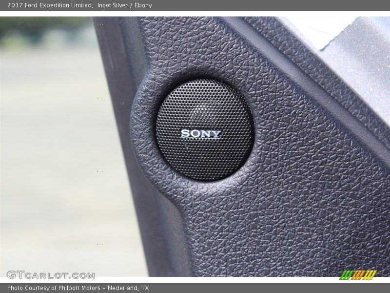 Ingot Silver / Ebony 2017 Ford Expedition Limited