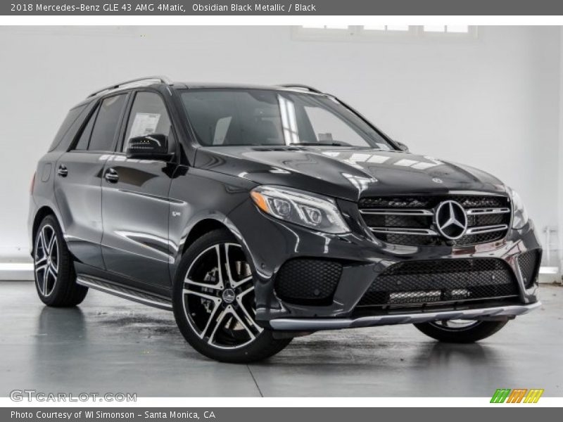 Front 3/4 View of 2018 GLE 43 AMG 4Matic