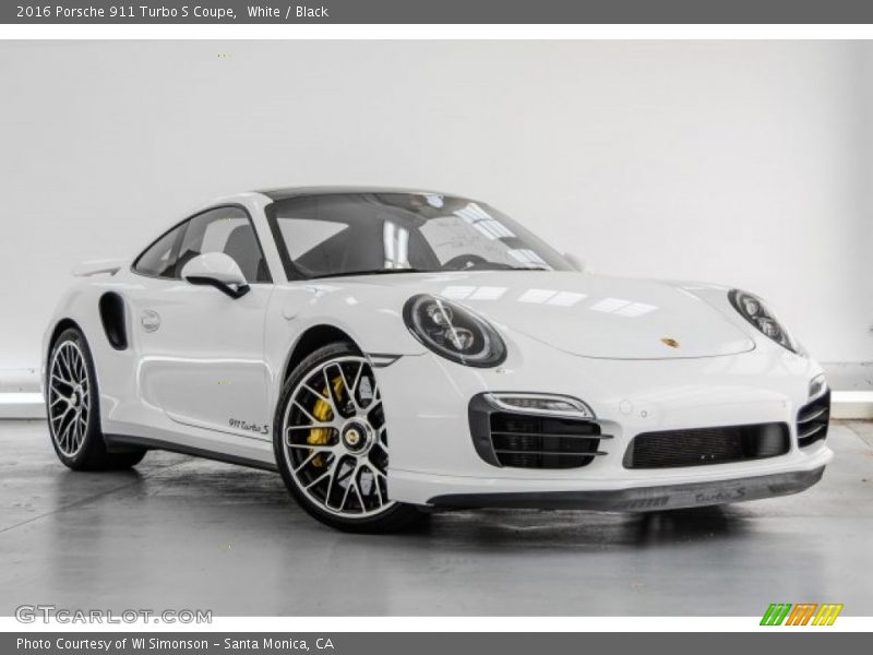 Front 3/4 View of 2016 911 Turbo S Coupe