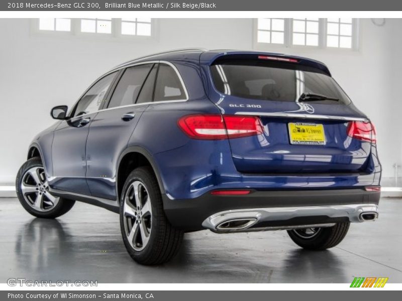 Brilliant Blue Metallic / Silk Beige/Black 2018 Mercedes-Benz GLC 300