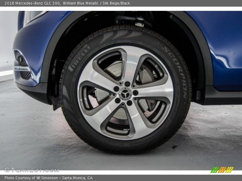 Brilliant Blue Metallic / Silk Beige/Black 2018 Mercedes-Benz GLC 300