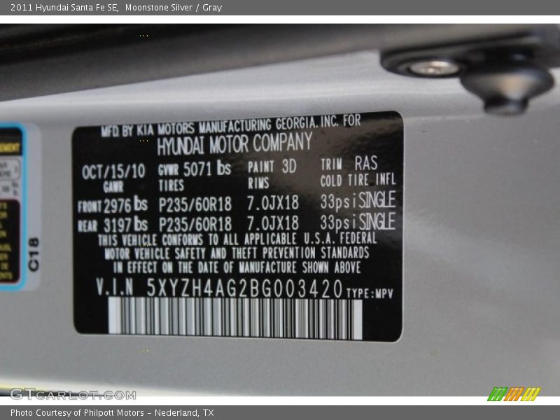 Moonstone Silver / Gray 2011 Hyundai Santa Fe SE