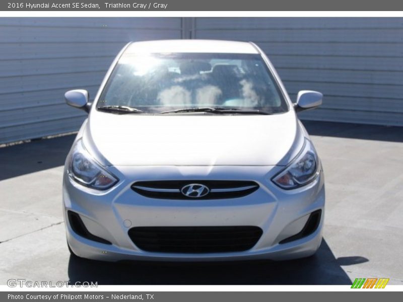 Triathlon Gray / Gray 2016 Hyundai Accent SE Sedan