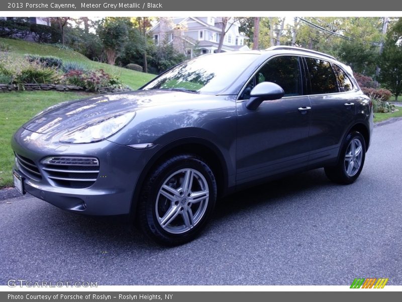 Meteor Grey Metallic / Black 2013 Porsche Cayenne