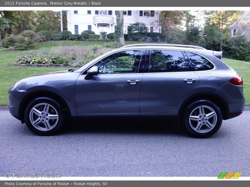 Meteor Grey Metallic / Black 2013 Porsche Cayenne