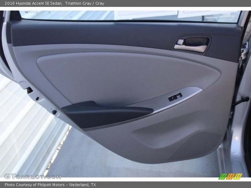 Triathlon Gray / Gray 2016 Hyundai Accent SE Sedan