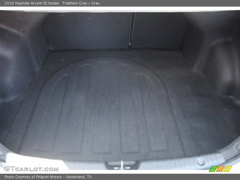Triathlon Gray / Gray 2016 Hyundai Accent SE Sedan