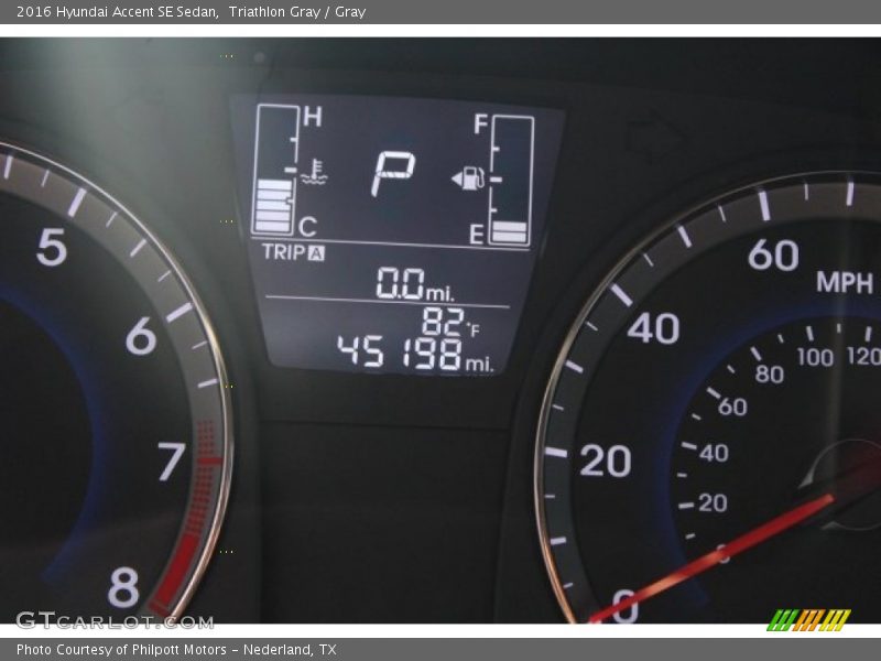 Triathlon Gray / Gray 2016 Hyundai Accent SE Sedan