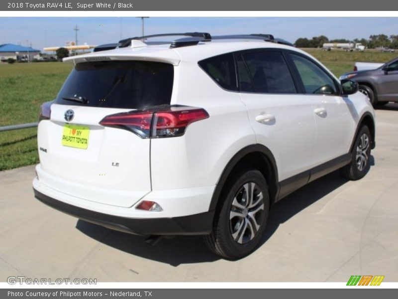 Super White / Black 2018 Toyota RAV4 LE