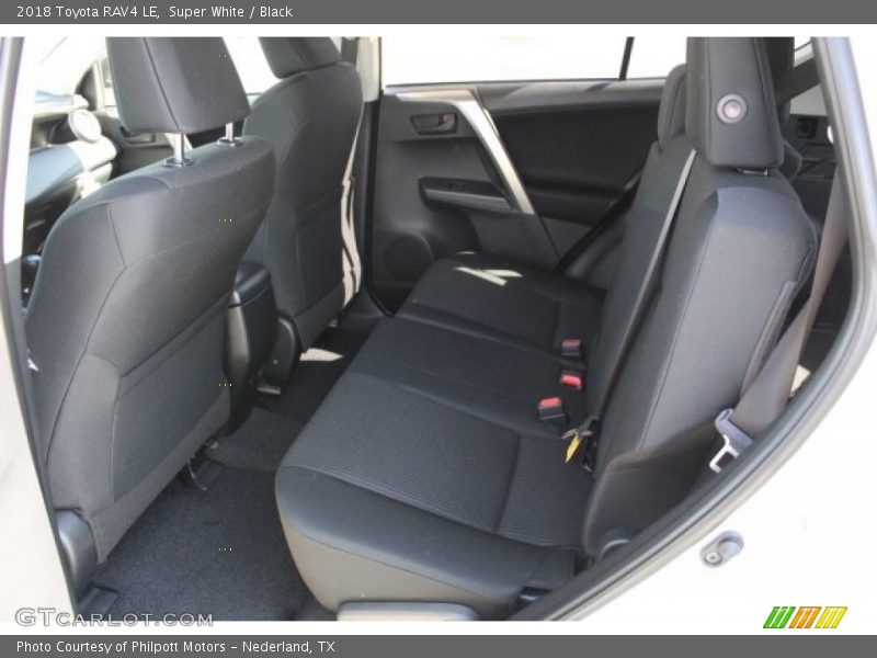 Super White / Black 2018 Toyota RAV4 LE