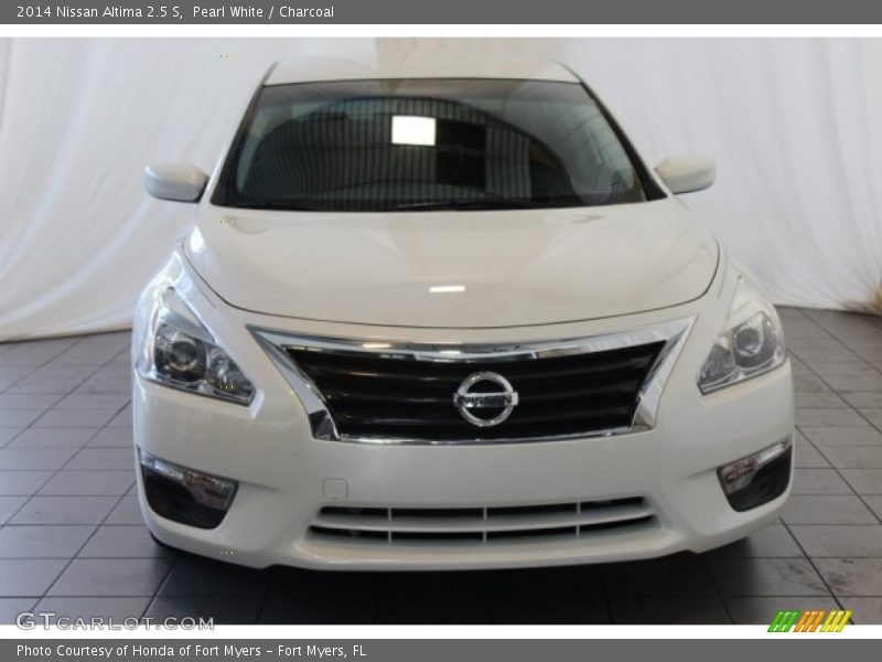 Pearl White / Charcoal 2014 Nissan Altima 2.5 S