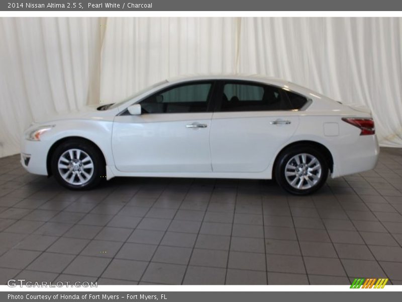 Pearl White / Charcoal 2014 Nissan Altima 2.5 S