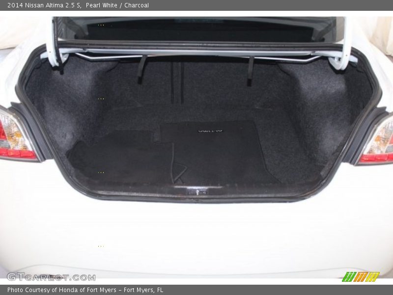 Pearl White / Charcoal 2014 Nissan Altima 2.5 S