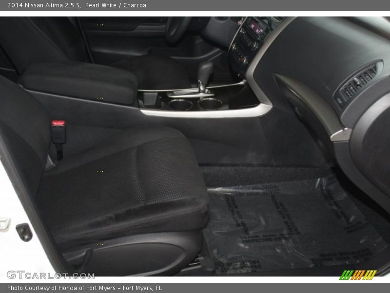 Pearl White / Charcoal 2014 Nissan Altima 2.5 S