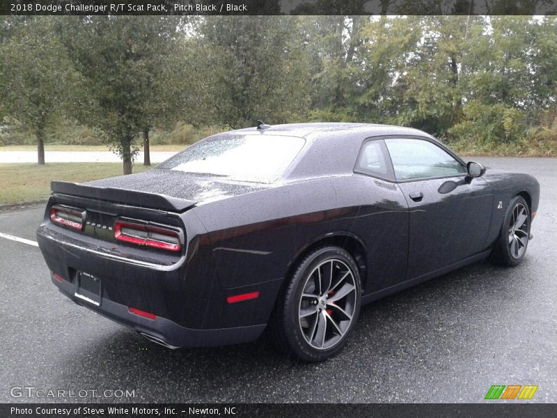 Pitch Black / Black 2018 Dodge Challenger R/T Scat Pack