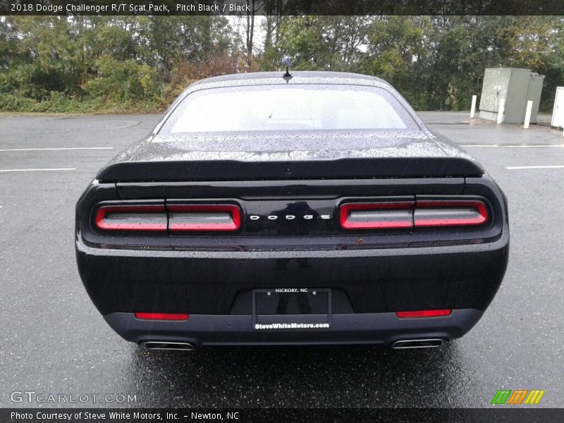 Pitch Black / Black 2018 Dodge Challenger R/T Scat Pack