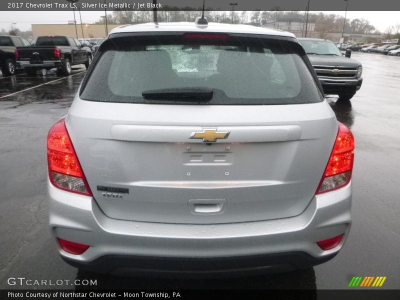 Silver Ice Metallic / Jet Black 2017 Chevrolet Trax LS
